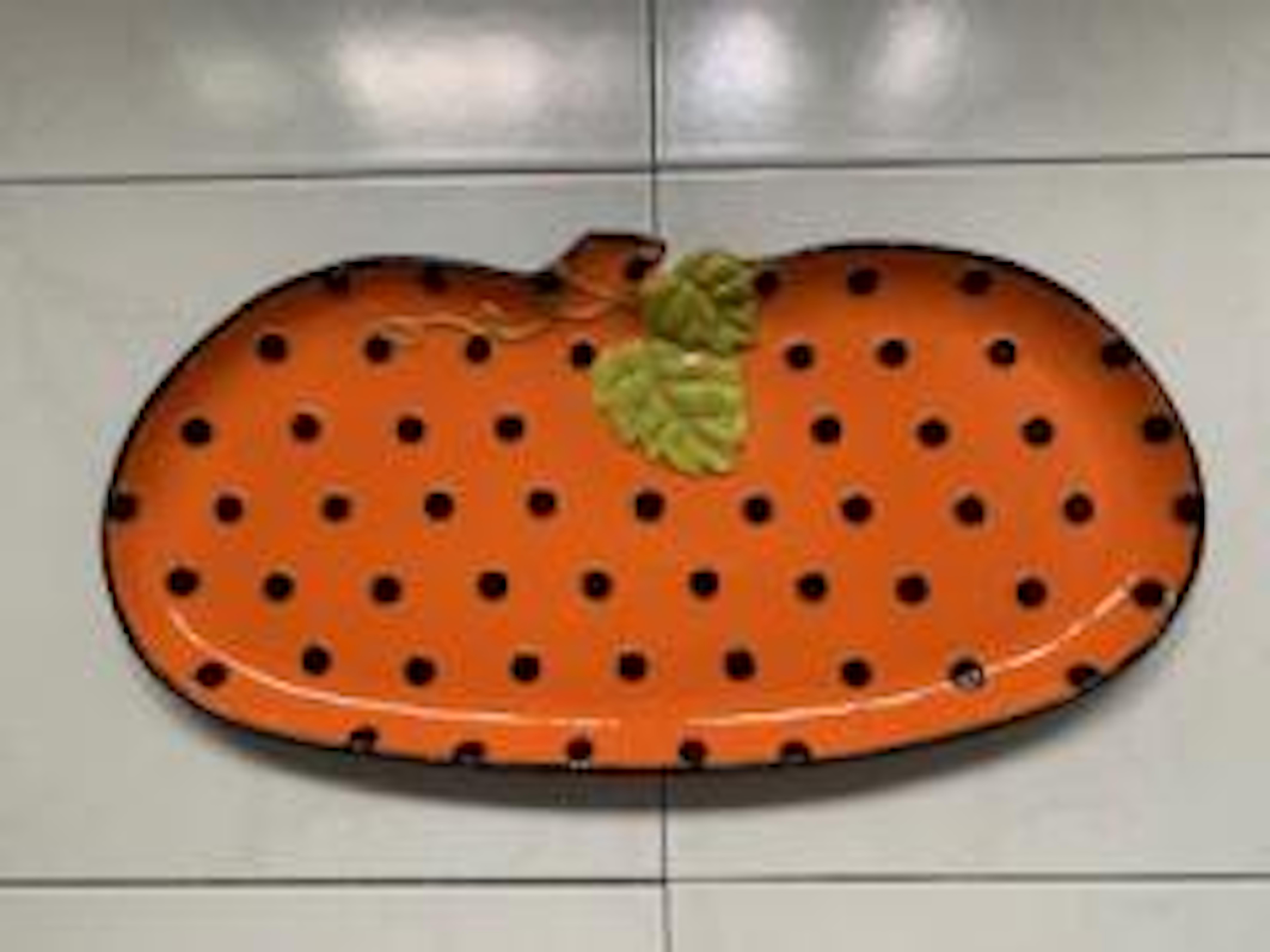 Large Server Stretched Pumpkin